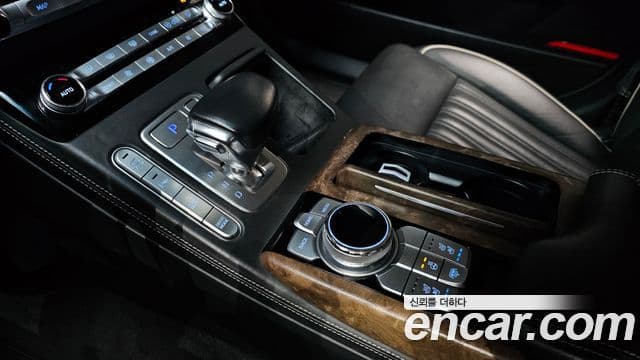 Genesis G90 Prestige, 2019 9