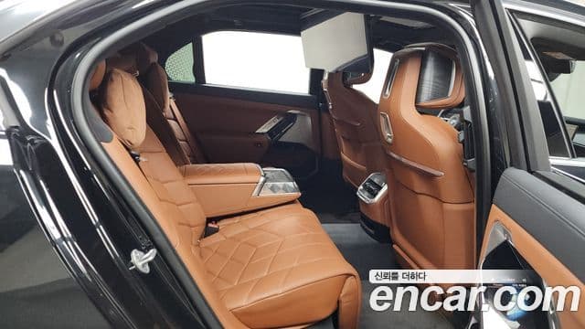 BMW 7시리즈 (G70) 740i sDrive M Sport, 2023 12