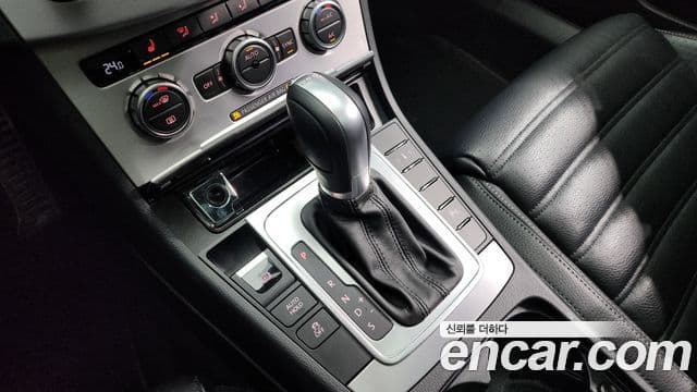 Volkswagen New CC 2.0 TSI, 2015 9