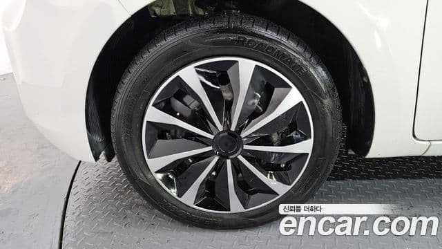 Kia The / новый New Ray Standard, 2022 все фото