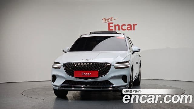 Genesis GV70, 2021 3