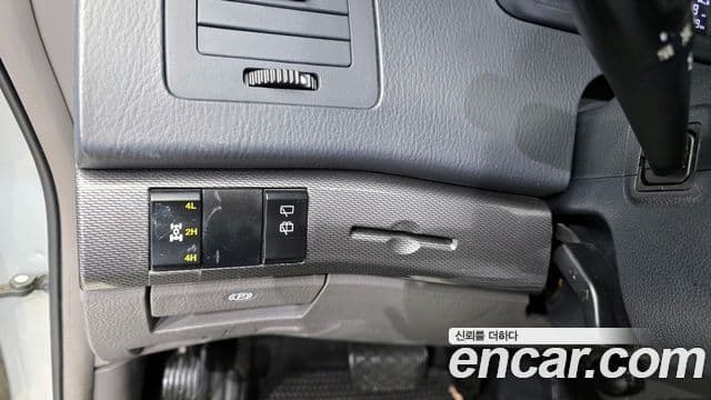 KG모빌리티(SsangYong) Korando 투리스모 4WD RT 9인승, 2015 15