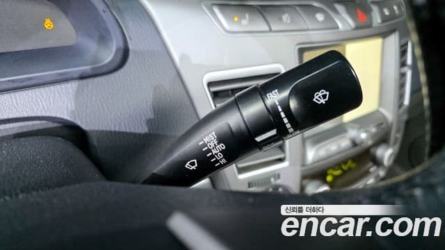 KG모빌리티(SsangYong) Korando 투리스모 4WD RT 9인승, 2015 17