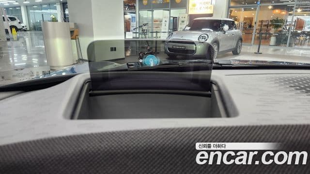 Mini Cooper S 4세대 JCW, 2025 15