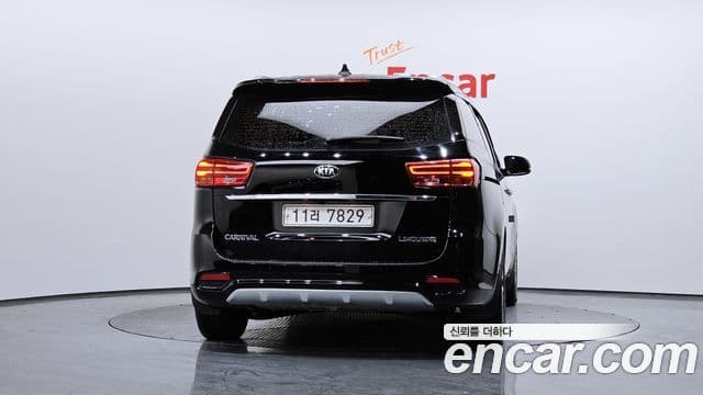 Kia The / новый New Carnival VIP, 2019 4