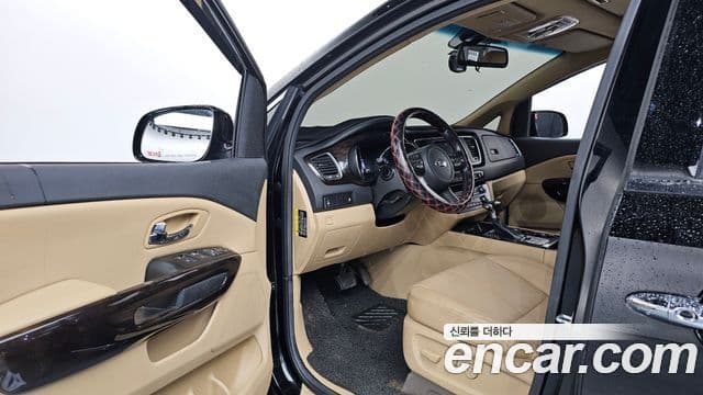 Kia The / новый New Carnival VIP, 2019 10