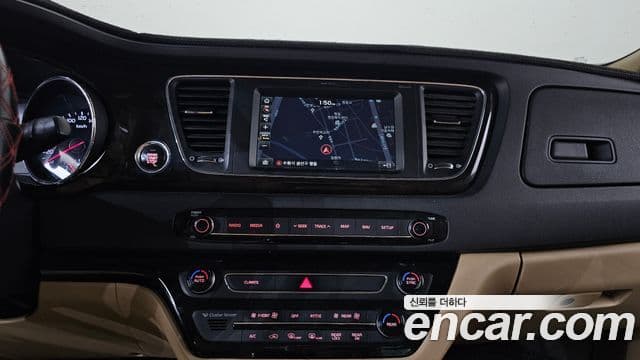 Kia The / новый New Carnival VIP, 2019 14