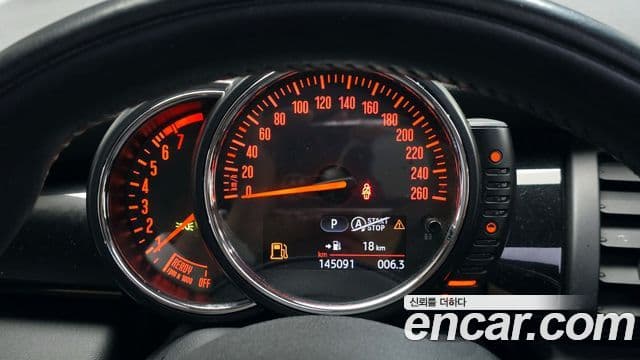 Mini Cooper 3세대, 2015 8