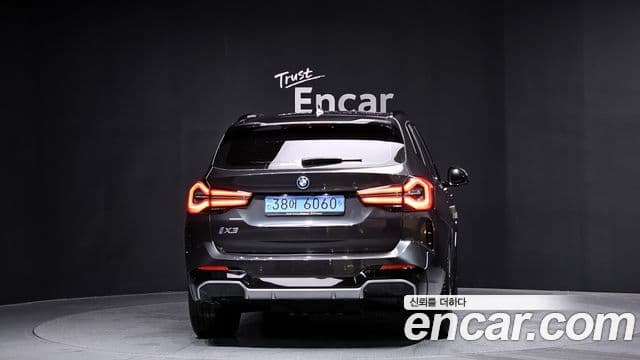 BMW iX3 M Sport, 2025 4