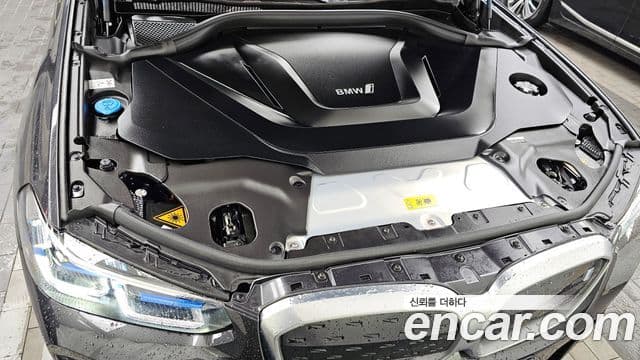 BMW iX3 M Sport, 2025 6