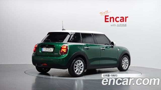 Mini Cooper 3세대, 2021 2