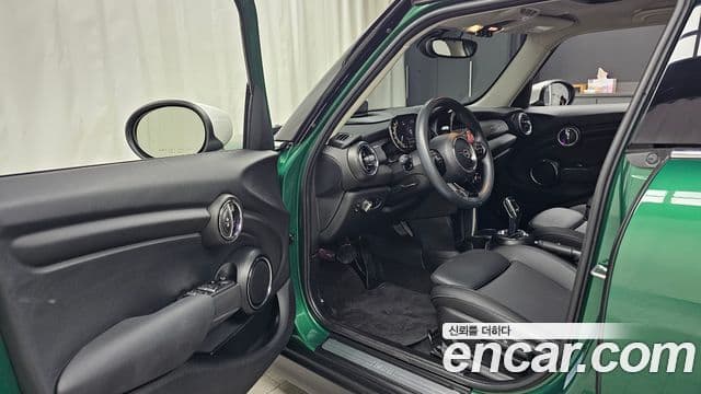 Mini Cooper 3세대, 2021 10