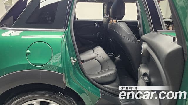 Mini Cooper 3세대, 2021 12