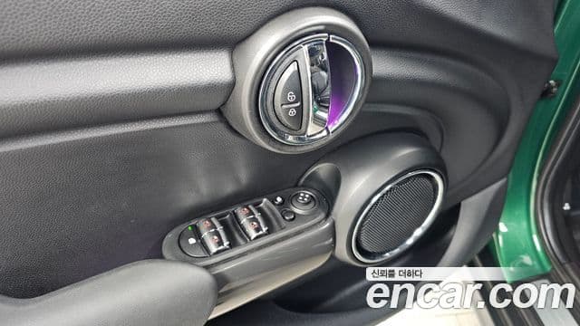 Mini Cooper 3세대, 2021 15