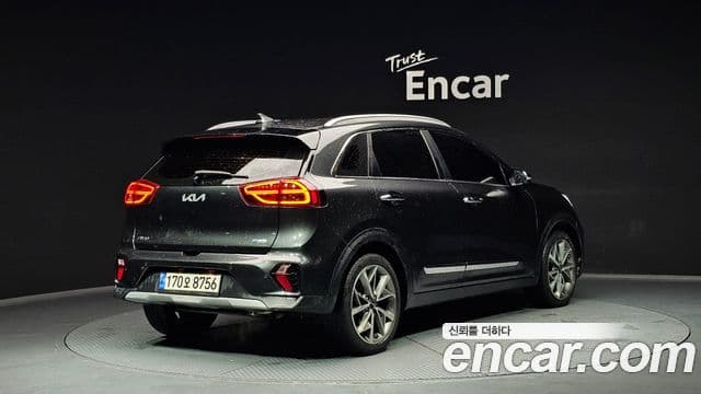 Kia The / новый New Niro Signature, 2022 2