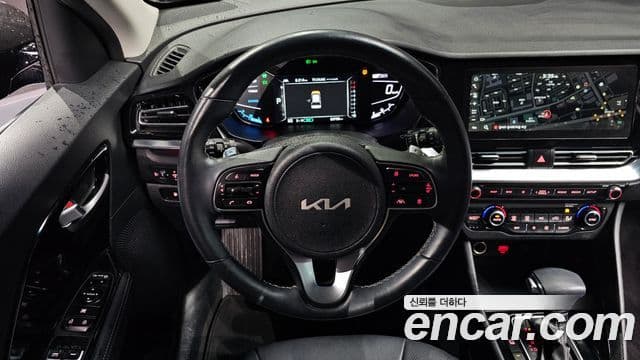 Kia The / новый New Niro Signature, 2022 13