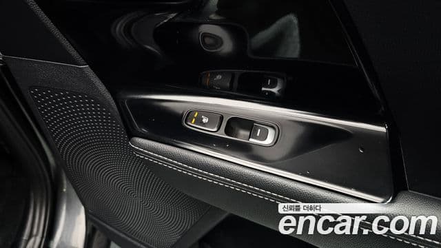 Kia The / новый New Niro Signature, 2022 19