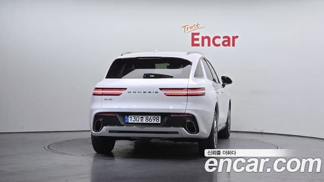 Genesis GV70, 2024 4