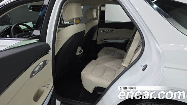 Genesis GV70, 2024 11