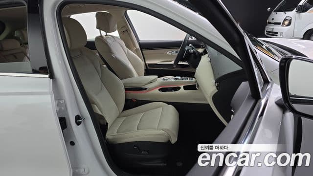 Genesis GV70, 2024 12