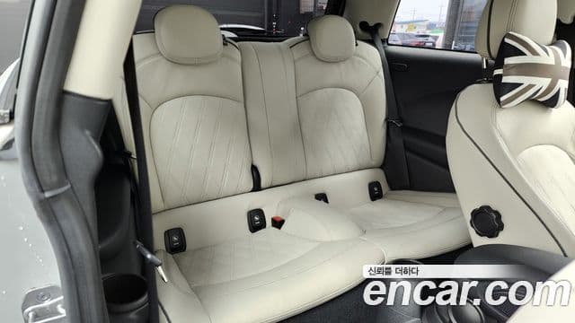 Mini Cooper S 3세대, 2022 12