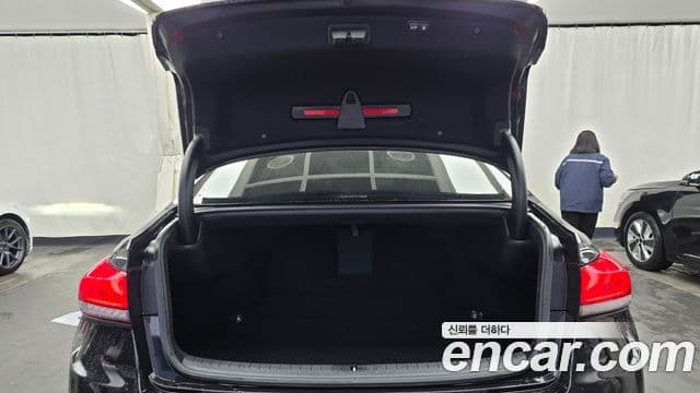 Genesis G80 Premium Luxury, 2018 20