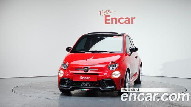 Fiat 500C Abarth, 2022 3
