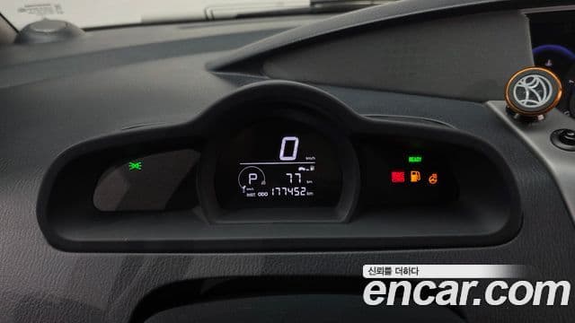 KG모빌리티(SsangYong) Korando 투리스모 4WD RX 9인승, 2016 8