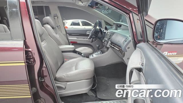 KG모빌리티(SsangYong) Korando 투리스모 4WD RX 9인승, 2016 10