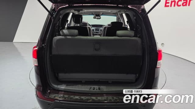 KG모빌리티(SsangYong) Korando 투리스모 4WD RX 9인승, 2016 20