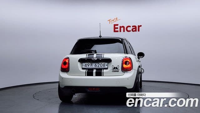 Mini Cooper 3세대, 2017 4