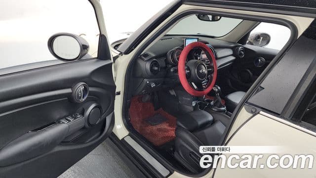 Mini Cooper 3세대, 2017 10