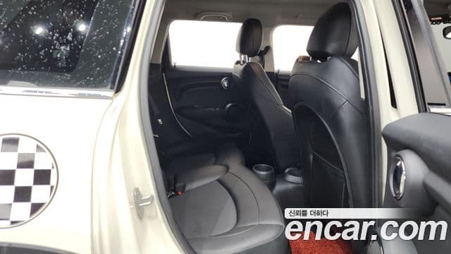 Mini Cooper 3세대, 2017 12