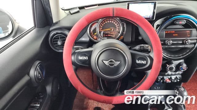 Mini Cooper 3세대, 2017 13