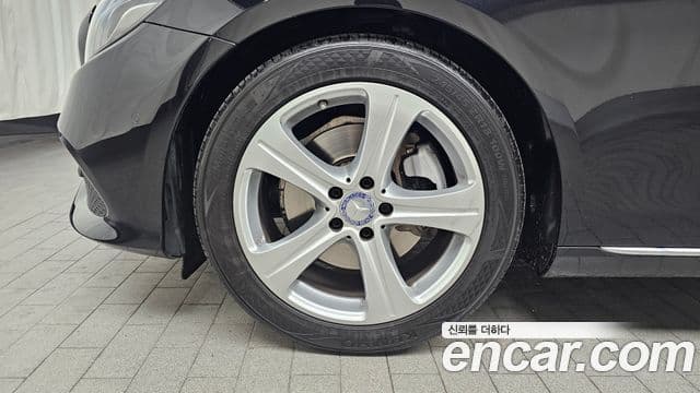 Mercedes-Benz E-класс W213 Avantgarde, 2017 все фото