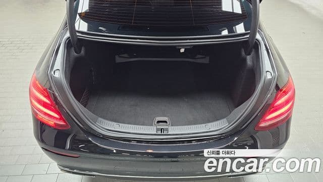 Mercedes-Benz E-класс W213 Avantgarde, 2017 20