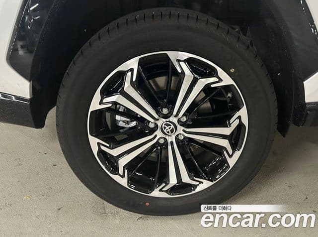Toyota RAV4 5세대 2.5 4WD PHEV XSE, 2025 6