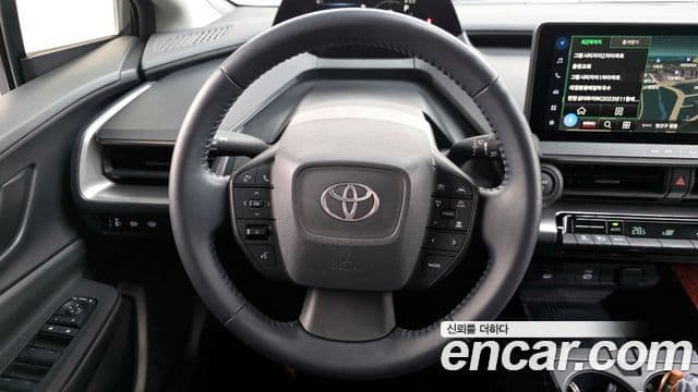 Toyota 프리우스 5세대 2.0 LE, 2024 14