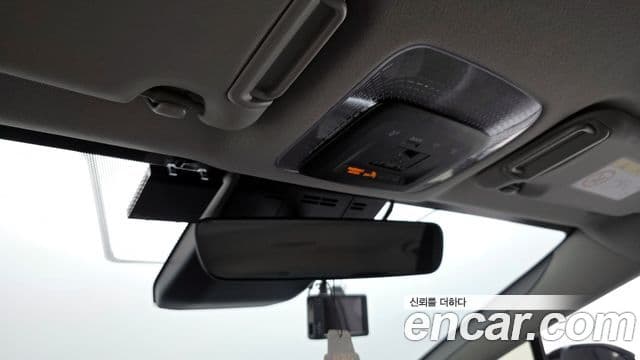 Toyota 프리우스 5세대 2.0 LE, 2024 18