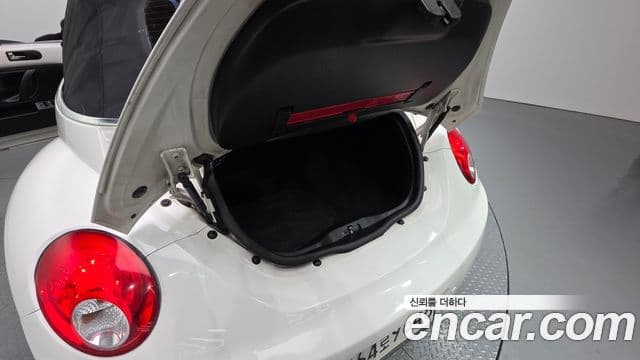 Volkswagen New 비틀 1Y, 2011 20