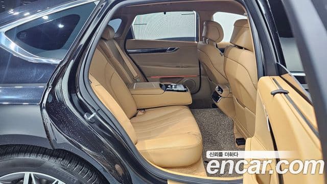 Genesis G80 (RG3) бензин 2.5 турбо AWD, 2025 11