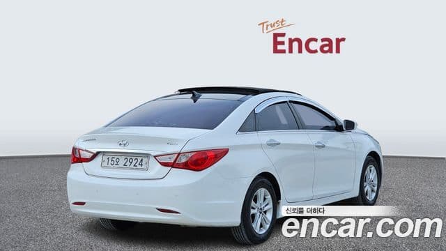 Hyundai YF Sonata LPI top, 2010 2