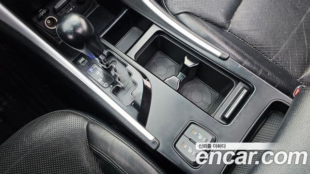 Hyundai YF Sonata LPI top, 2010 9