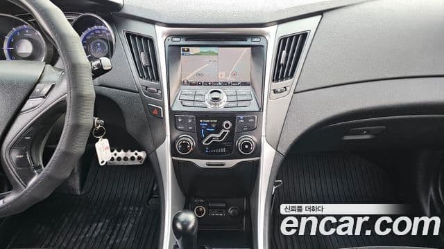 Hyundai YF Sonata LPI top, 2010 15