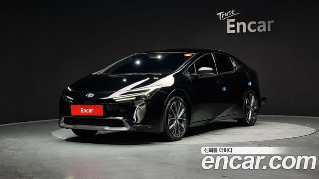 Toyota 프리우스 5세대 2.0 XLE, 2024 1