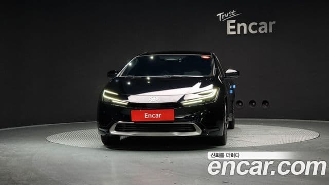 Toyota 프리우스 5세대 2.0 XLE, 2024 3