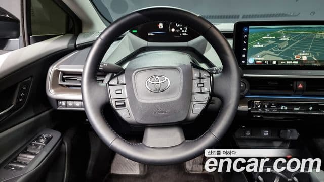 Toyota 프리우스 5세대 2.0 XLE, 2024 13
