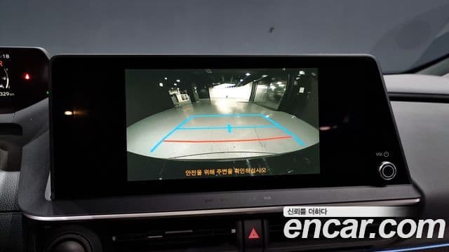 Toyota 프리우스 5세대 2.0 XLE, 2024 15