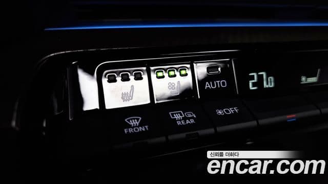 Toyota 프리우스 5세대 2.0 XLE, 2024 17