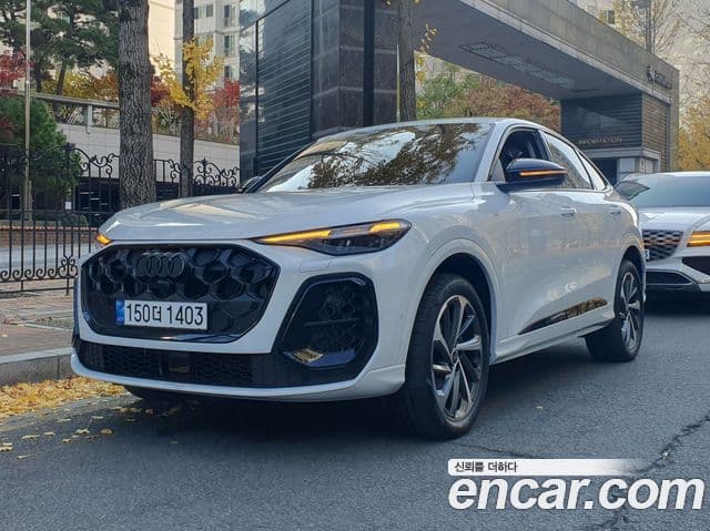 Audi Q5 (80A) 40 TFSI Quattro S Line Sportback, 2025 1